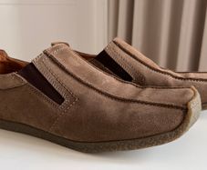 Leather shoes by Bata, size UK44, EU10 (Czech/Moravian)