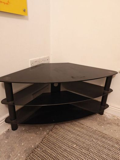 corner TV stand