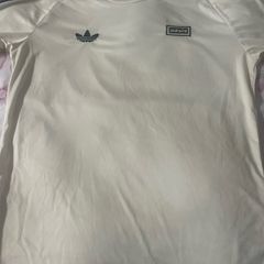 Oasis tshirt