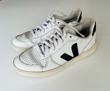 Veja Womens Shoe UK Size 5