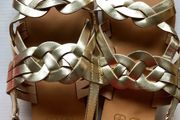 Gold sandals UK4