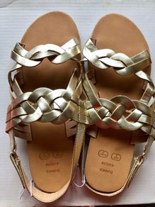 Gold sandals UK4