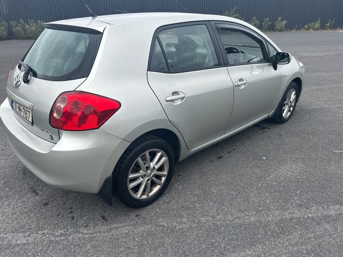 2007 Toyota Auris