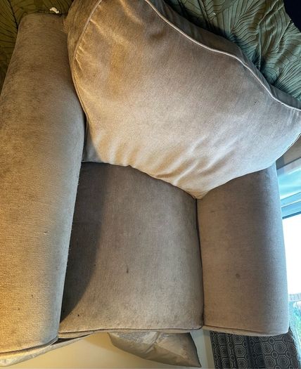 Single sofa