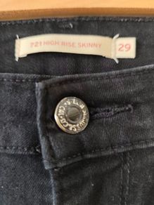 Levi's 721 high rise size 29