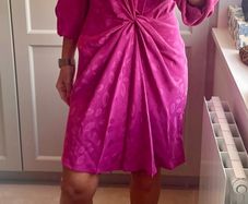 Hugo Boss pink midi dress, brand new with tags.