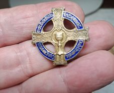 1932 eucharistic congress badge