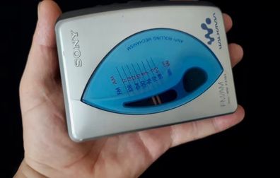 Vintage Sony radio cassette walkman