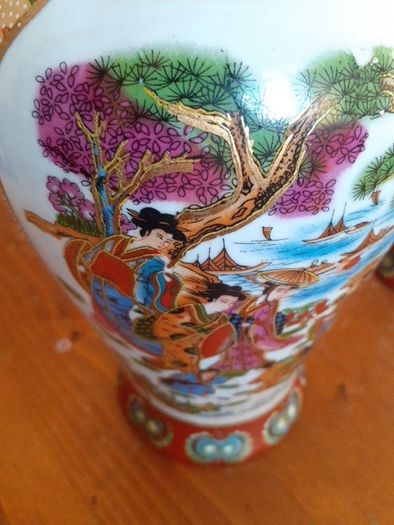 Chinese Vases.