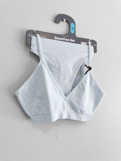 Brand New Primark Seamfree Set