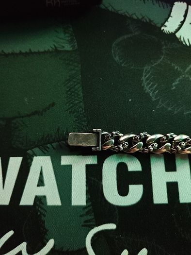 bracelet