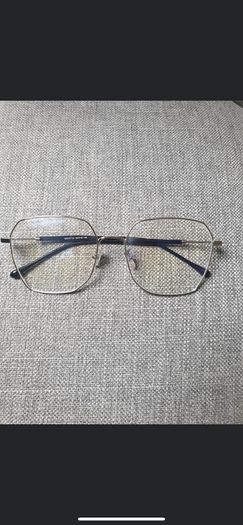 oversized glasses