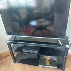 Black glass TV stand