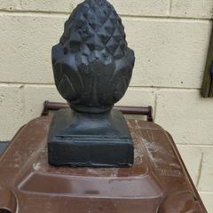 Vintage Pineapple/Pine Cone Finial