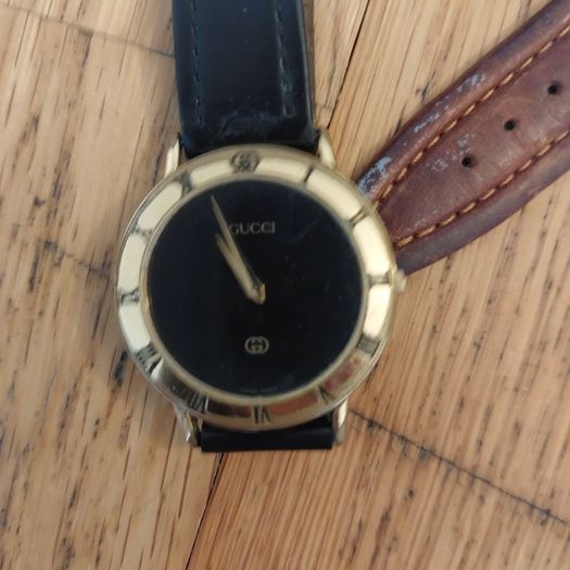 Ex-Jeweler Shop Clearance Stash - 39 Watch Lot (Gucci, Seiko, Timex, Citizen)