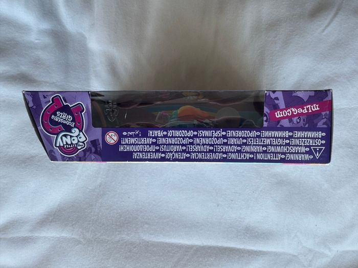 My Little Pony Equestria Girls Minis Rainbow Dash Rockin' Music Class Set Hasbro new Please look at the pictures