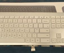 Seenda Wireless Keyboard and Full Size Keyboard, White Silver (New open Box, Keyboard Only No mouse)