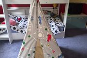Play tent