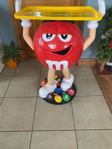 M&M display stand