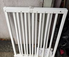 baby gate - brand new never used
