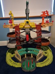 Thomas & Friends Track Set Trains & Cranes Super Tower