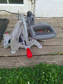 Mitre saw