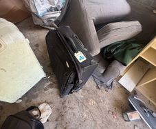 suitcases free to take away