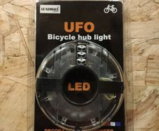 Bicycle hub light