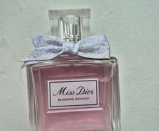 Miss Dior perfume