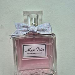 Miss Dior perfume