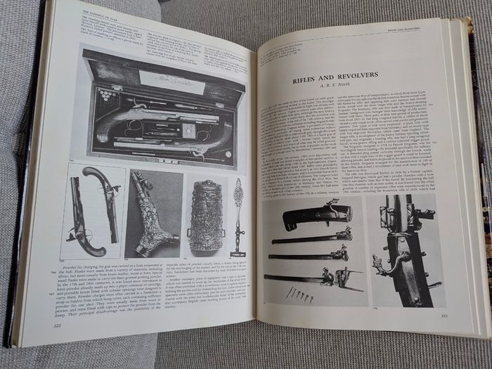 World Antiques - 1978 Large Illustrated Hardback - Furniture, Silver & Ceramics