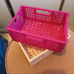 2 x plastic storage baskets