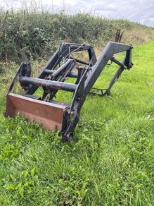 Mf 80 loader