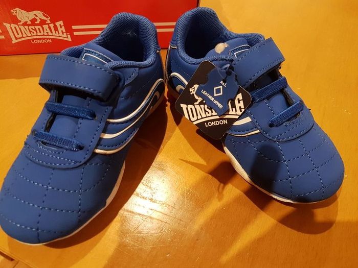 New schoes infant 24 C7