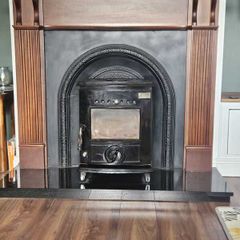 Stove with fireplace