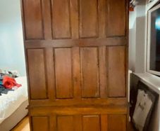 Beautiful large wardrobe & drawers