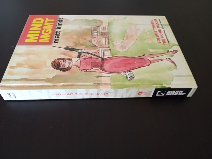 Graphic Novel - Mind MGMT HC by Matt Kindt