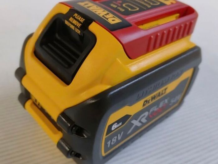 DeWALT 54V Flexvolt Cordless Brushless Leaf Grass Blower //// 6AH 54V Flexvolt Battery.The Best A Professional Can Get. Closing down sale - all must go!.