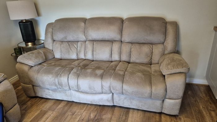 3 + 2 reclining sofa