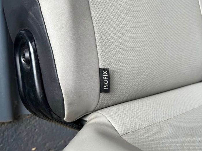 Vw Transporter T6 Rear Seat Isofix Three Seatbeltsp