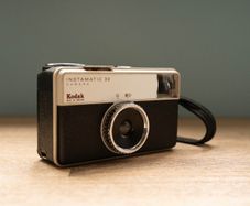 1960s Kodak Instamatic 33 camera