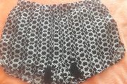Black and white shorts size uk6