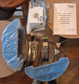 Robot vacuum cleaner