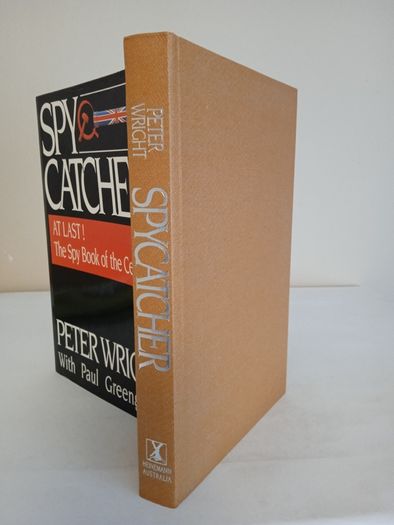 Spy Catcher: The Candid Autobiography of a Senior Intelligence Officer by Peter Wright. With Paul Greengrass (HQ575)
