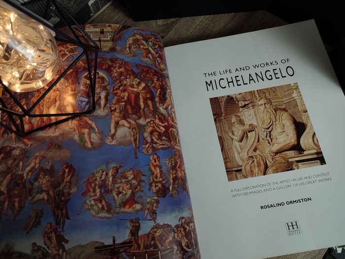 The Life and Works of Michelangelo ! A Full Exploration of The Artist, His Life and Context ! 500 Illustrations ! 2010 ! by Hermes House !