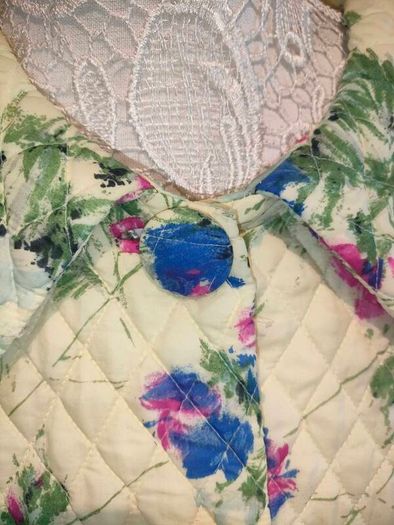Vintage 50s 60s Yellow floral quilted housecoat