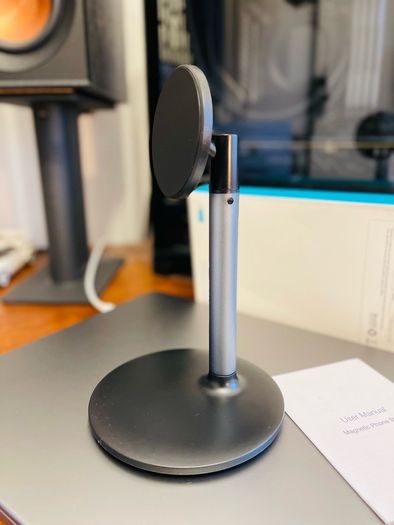 iPhone Mag Stand or Magnetic Stand