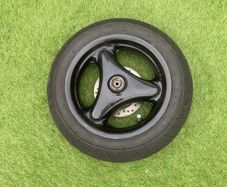 Yamaha Neos front wheel and new tyre