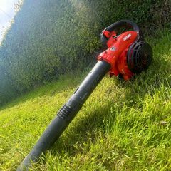 leaf blower