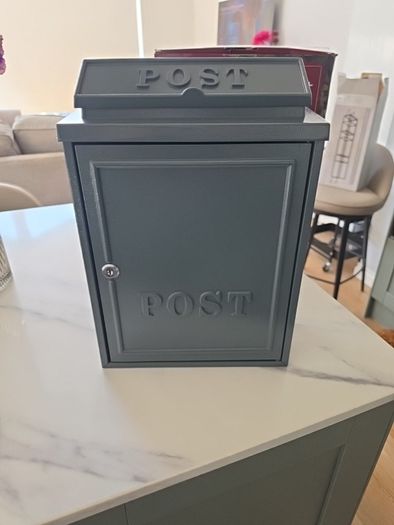 Aluminum post box